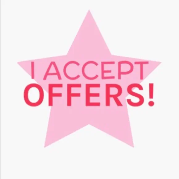 Meet your Posher, L...Trying to get rid of EVERYTHING SEND OFFERS!! - Picture 7 of 7